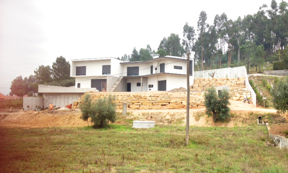 estuques-tetos-pinturas-moradia-pombal